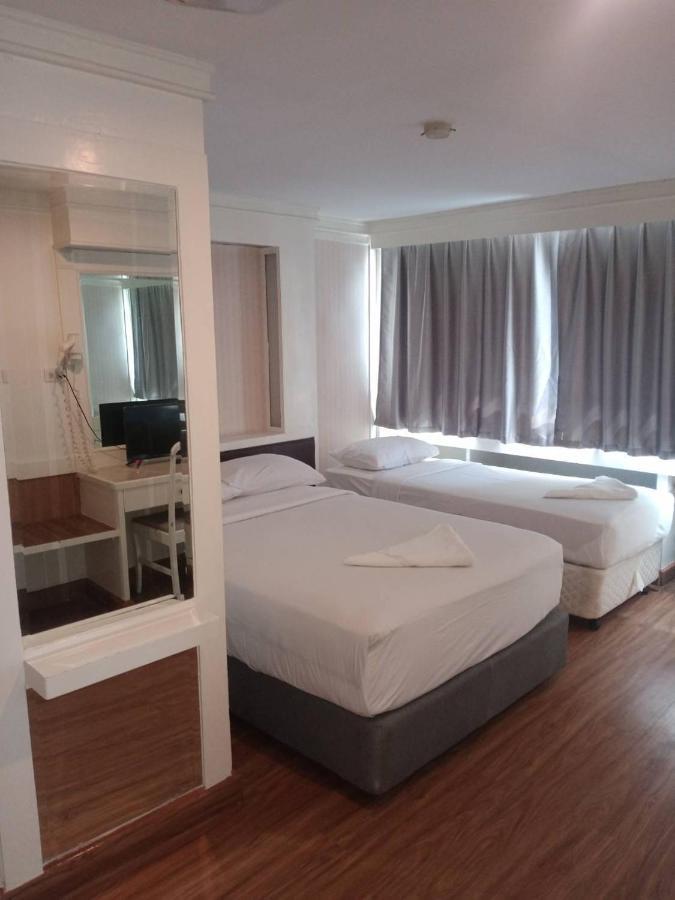 Royal Garden Home Hotel Бангкок Экстерьер фото