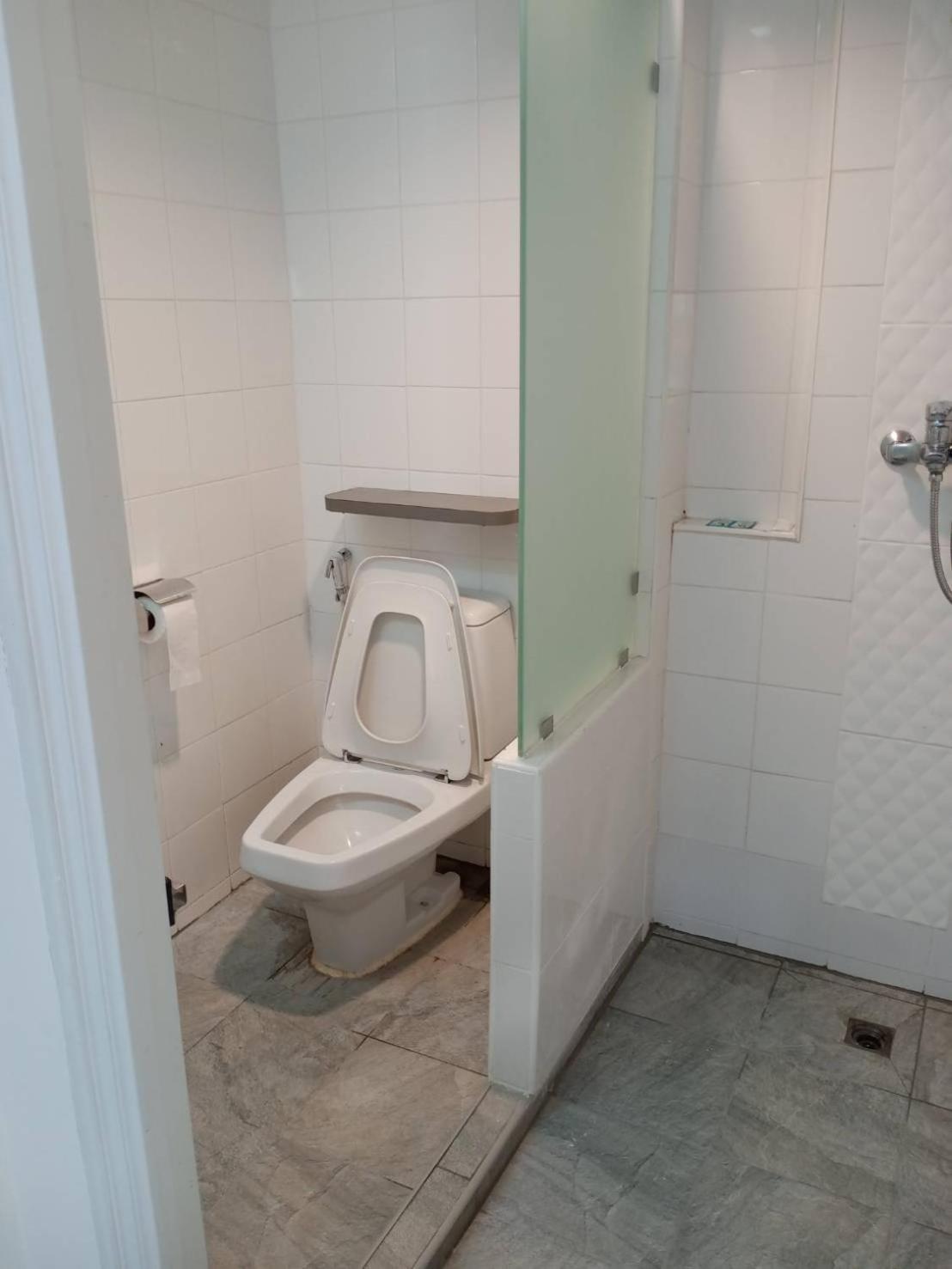 Royal Garden Home Hotel Бангкок Экстерьер фото